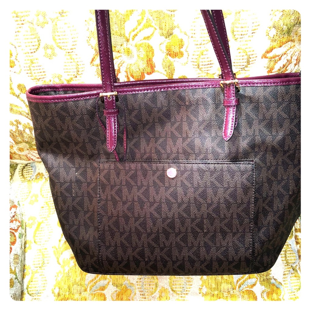 MIchael kors snap pocket tote brown/ burgundy
